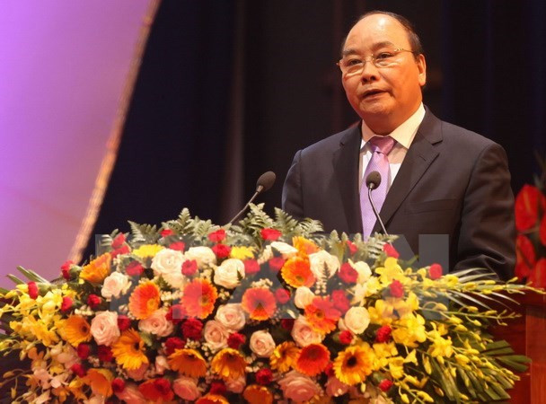 阮春福总理主持召开4月份政府例行会议 ảnh 1 阮春福总理主持召开4月份政府例行会议 ảnh 1