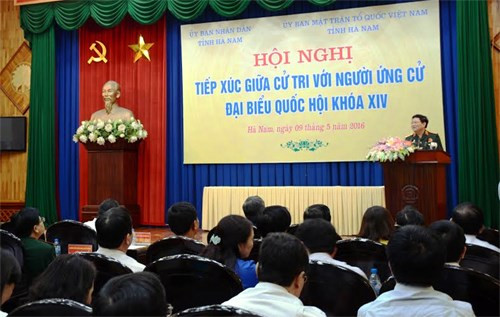 越南国防部长吴春历与河南省选人见面 ảnh 1 越南国防部长吴春历与河南省选人见面 ảnh 1