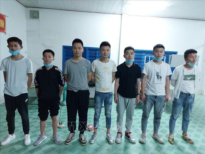 安江省发现拟非法出境的7名中国籍人员 ảnh 1 安江省发现拟非法出境的7名中国籍人员 ảnh 1