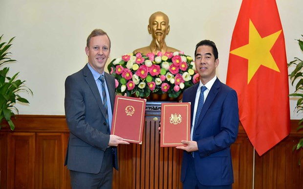 确定《越南与英国自由贸易协定》生效日期换函仪式在河内举行 ảnh 1 确定《越南与英国自由贸易协定》生效日期换函仪式在河内举行 ảnh 1