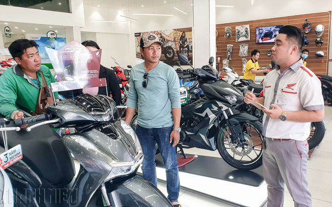 购买力低 摩托车促销活动频出 ảnh 1 购买力低 摩托车促销活动频出 ảnh 1