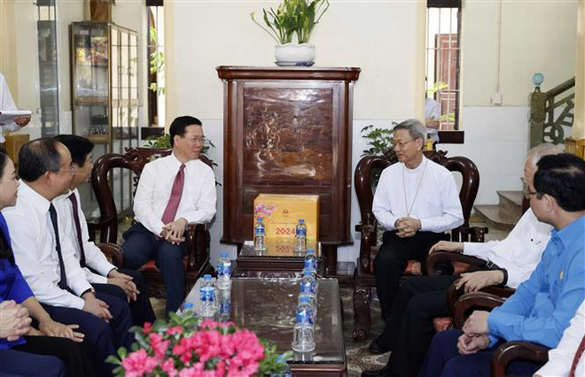 越南国家主席武文赏向永隆省各阶层人民致以新春祝福 ảnh 2 越南国家主席武文赏向永隆省各阶层人民致以新春祝福 ảnh 2