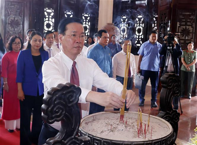 越南国家主席武文赏向永隆省各阶层人民致以新春祝福 ảnh 3 越南国家主席武文赏向永隆省各阶层人民致以新春祝福 ảnh 3