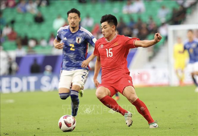2023年亚足联亚洲杯:越南队虽2-4不敌日本队但留下深刻印象 ảnh 3 2023年亚足联亚洲杯:越南队虽2-4不敌日本队但留下深刻印象 ảnh 3