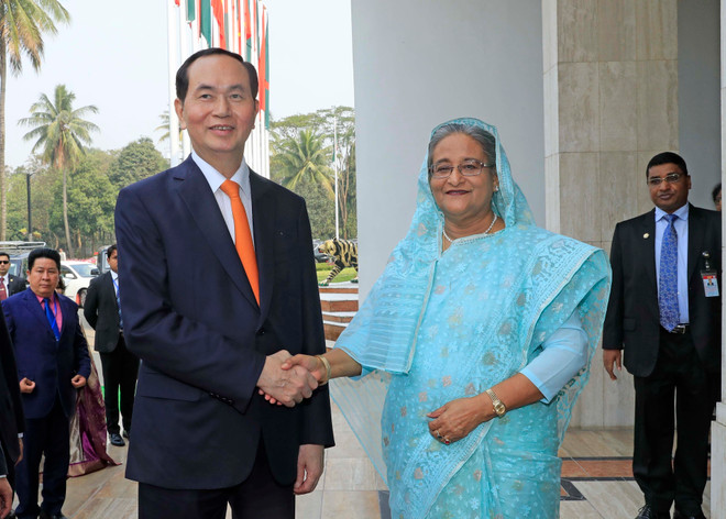 越南国家主席与孟加拉国总理谢赫•哈西娜举行会谈 ảnh 2