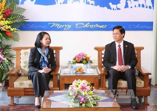 越共中央民运部部长张氏梅同志圣诞节前开展走访慰问活动 ảnh 1 越共中央民运部部长张氏梅同志圣诞节前开展走访慰问活动 ảnh 1