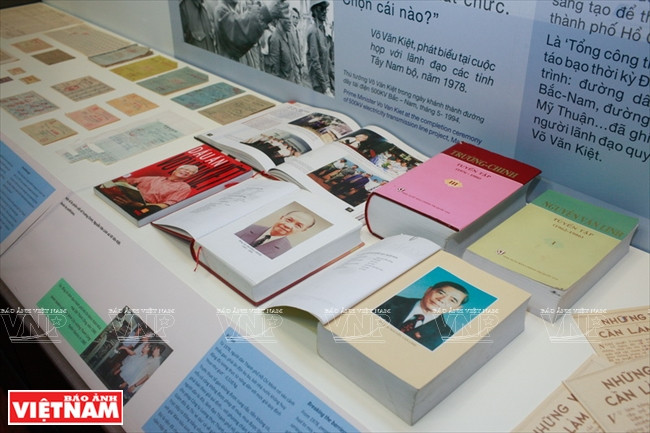 30年革新的3个小故事 ảnh 2