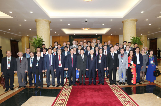 阮富仲总书记会见第五次越南学国际学术研讨会与会代表 ảnh 3 阮富仲总书记会见第五次越南学国际学术研讨会与会代表 ảnh 3