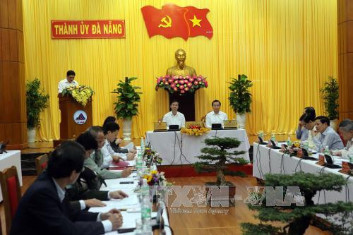 武文赏同志:岘港市应注重干部工作及青年和女性干部培训工作 ảnh 1 武文赏同志:岘港市应注重干部工作及青年和女性干部培训工作 ảnh 1