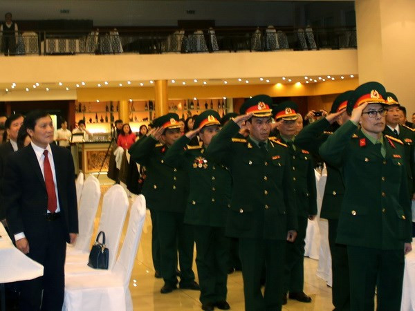 旅居捷克越南老兵协会举行越南人民军成立72周年纪念仪式 ảnh 1 旅居捷克越南老兵协会举行越南人民军成立72周年纪念仪式 ảnh 1