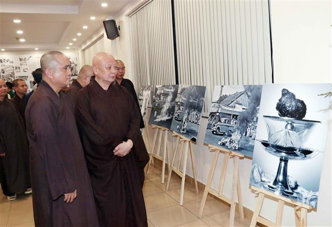 题为“结成一座莲花台”的佛教新闻资料展开展 ảnh 1 题为“结成一座莲花台”的佛教新闻资料展开展 ảnh 1