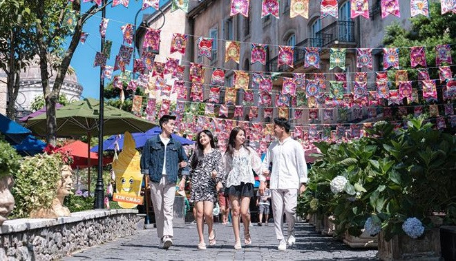 2023年岘港夏季旅游：为游客举行具有吸引力的系列活动 ảnh 1