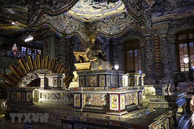 组图：拜访承天顺化省壮丽雄伟的启定皇陵 ảnh 1