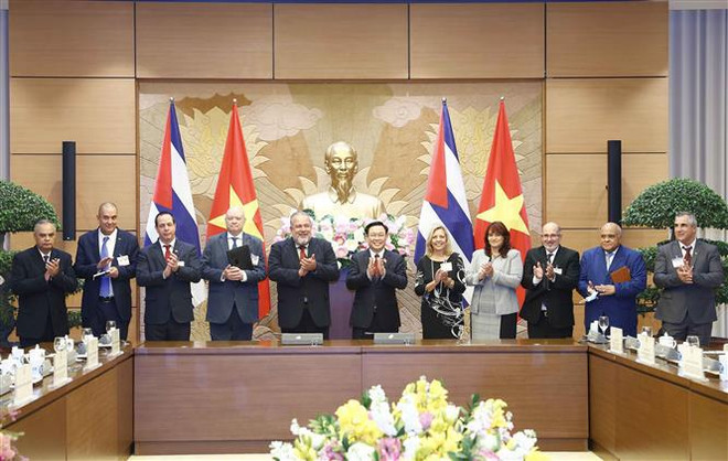 越南国会主席王廷惠会见古巴总理曼努埃尔·马雷罗 ảnh 2 越南国会主席王廷惠会见古巴总理曼努埃尔·马雷罗 ảnh 2