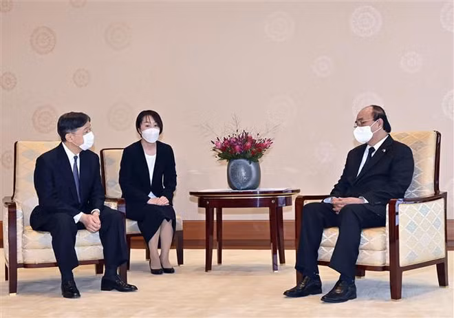 越南国家主席阮春福会见日本德仁天皇 ảnh 1