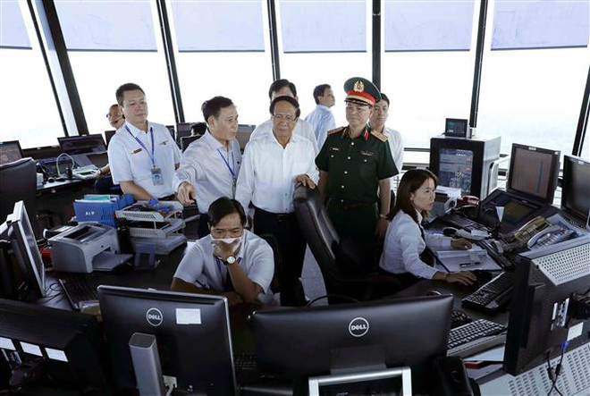 政府副总理黎文成视察河内内排国际航空港规划实施情况 ảnh 1 政府副总理黎文成视察河内内排国际航空港规划实施情况 ảnh 1