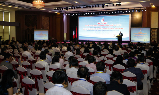 第十次越法地方间合作会议落下帷幕 ảnh 1