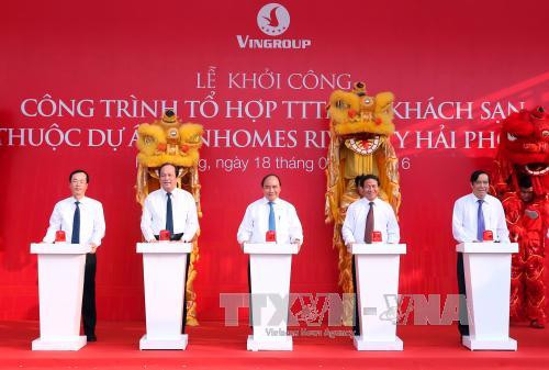 阮春福总理出席海防Vinhomes里瓦城最高塔楼开工仪式 ảnh 1 阮春福总理出席海防Vinhomes里瓦城最高塔楼开工仪式 ảnh 1