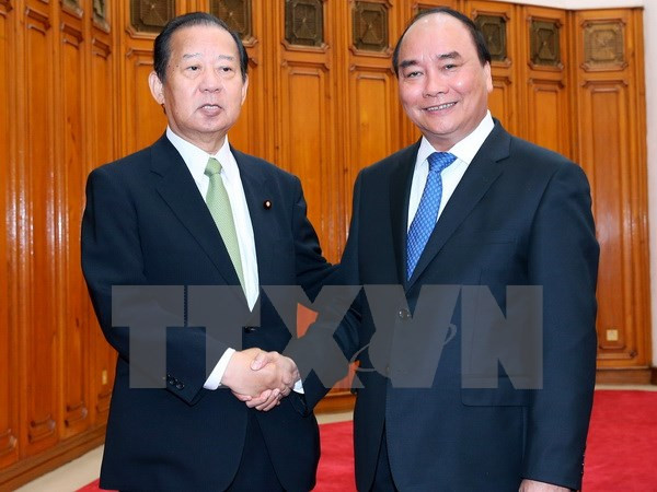 阮春福总理会见日本自民党干事长二阶俊博 ảnh 1 阮春福总理会见日本自民党干事长二阶俊博 ảnh 1