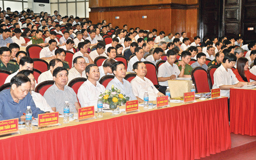 清化省党员干部加强学习和实践胡志明思想、道德和作风 ảnh 1 清化省党员干部加强学习和实践胡志明思想、道德和作风 ảnh 1