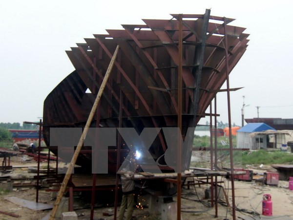 平定省增加向渔民移交7艘钢壳渔船 ảnh 1 平定省增加向渔民移交7艘钢壳渔船 ảnh 1