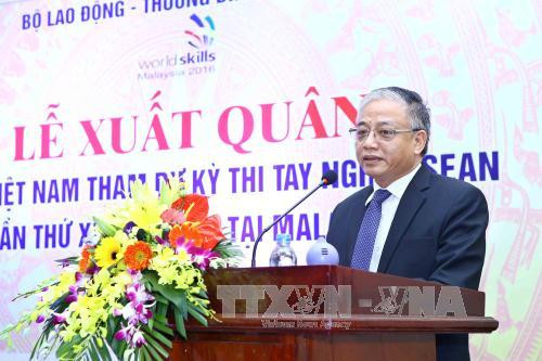 越南代表团第11届东盟职业技术比赛出征仪式在河内举行 ảnh 1 越南代表团第11届东盟职业技术比赛出征仪式在河内举行 ảnh 1