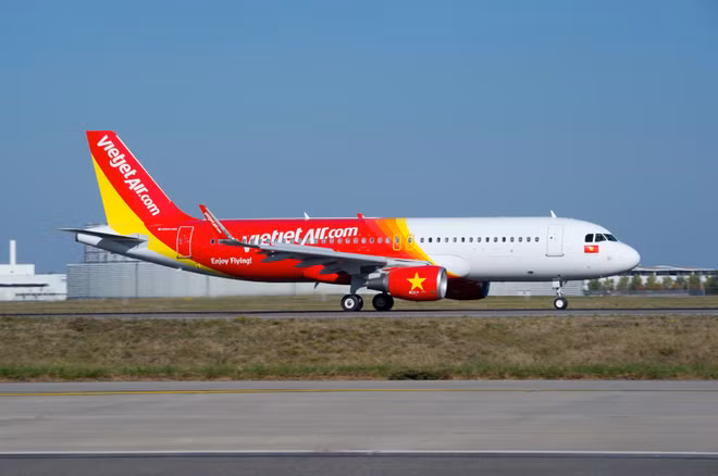越捷航空公司以丰富多彩的活动参与2016音乐森林露营节 ảnh 1