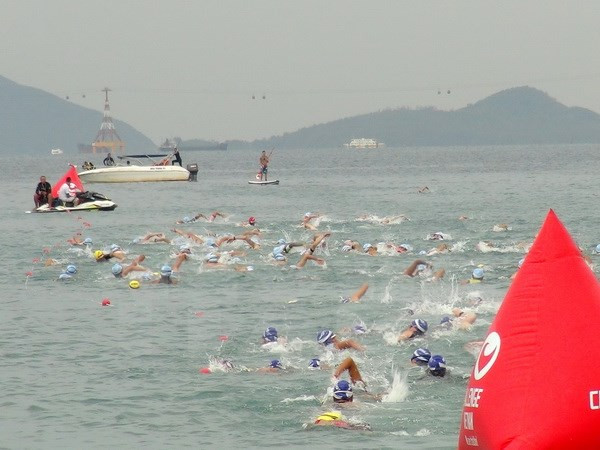 来自30多个国家的215名选手参加2016年越南三项全能挑战赛 ảnh 1 来自30多个国家的215名选手参加2016年越南三项全能挑战赛 ảnh 1