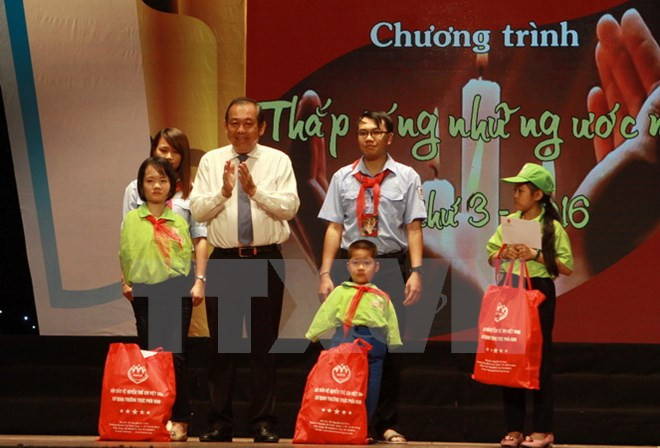 越南政府副总理张和平出席第三次“点燃梦想”活动 ảnh 1