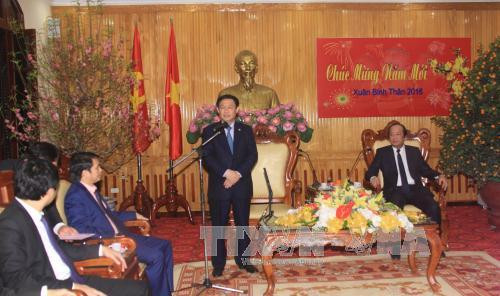 越南党和国家领导向各机构和地方拜年 ảnh 3 越南党和国家领导向各机构和地方拜年 ảnh 3