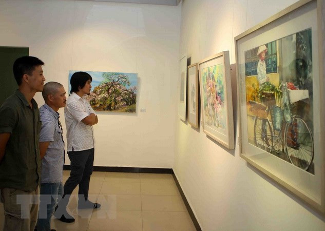 越南与亚洲各国艺术家交流会暨展会在河内开幕 ảnh 2 越南与亚洲各国艺术家交流会暨展会在河内开幕 ảnh 2