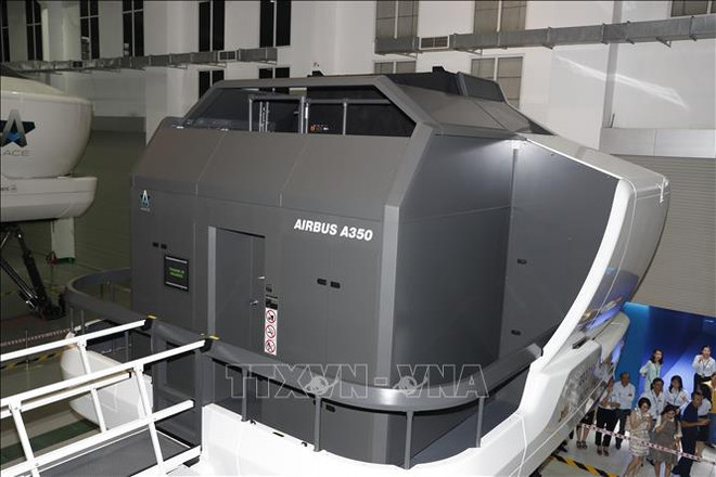 越南首个飞机驾驶仿真训练系统投入运营 ảnh 3 越南首个飞机驾驶仿真训练系统投入运营 ảnh 3