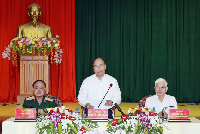 政府总理阮春福视察16号军团 ảnh 1 政府总理阮春福视察16号军团 ảnh 1