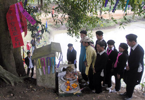 越南瑶族的开林门仪式 ảnh 1 越南瑶族的开林门仪式 ảnh 1