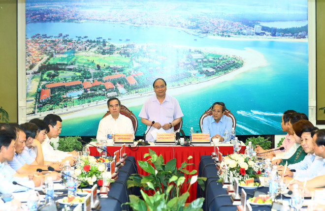 政府总理阮春福莅临广平省调研 ảnh 1