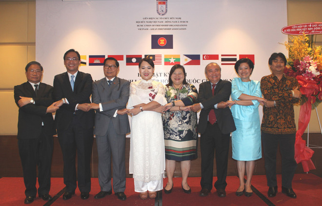 庆祝东盟成立51周年纪念活动在胡志明市隆重举行 ảnh 1 庆祝东盟成立51周年纪念活动在胡志明市隆重举行 ảnh 1