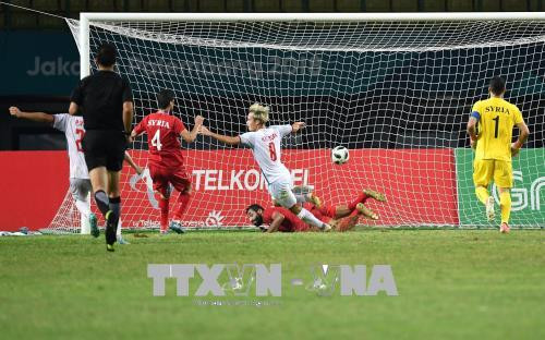 ASIAD 2018:韩国国家奥林匹克足球队主帅赞扬越南国奥队主帅朴桓绪 ảnh 2 ASIAD 2018:韩国国家奥林匹克足球队主帅赞扬越南国奥队主帅朴桓绪 ảnh 2