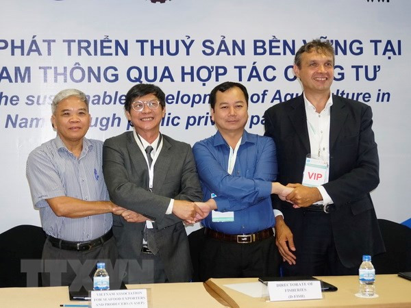 越南与荷兰携手推动九龙江平原水产业可持续发展 ảnh 1