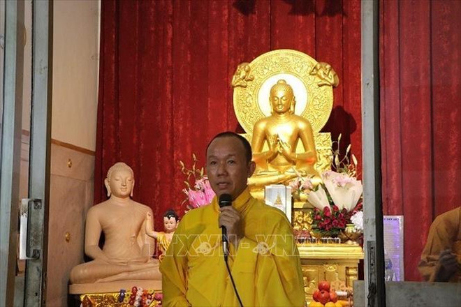 旅外越南侨胞纷纷举行盂兰节超度法会 ảnh 2 旅外越南侨胞纷纷举行盂兰节超度法会 ảnh 2