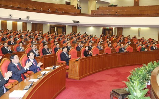 越共十二届八中全会成全部议程胜利闭幕 ảnh 2 越共十二届八中全会成全部议程胜利闭幕 ảnh 2