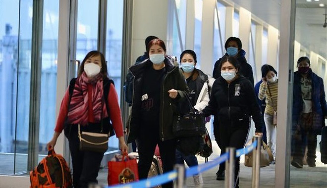 越南太阳集团和越南航空总公司协助将旅居乌克兰战区的越南公民运送回越南 ảnh 2 越南太阳集团和越南航空总公司协助将旅居乌克兰战区的越南公民运送回越南 ảnh 2