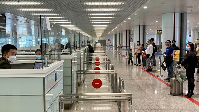 3月15日对外开放旅游:越南航空迎来首趟国际航班 ảnh 2 3月15日对外开放旅游:越南航空迎来首趟国际航班 ảnh 2