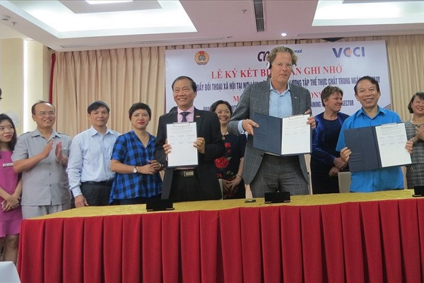 越南与荷兰工会加强合作 ảnh 1 越南与荷兰工会加强合作 ảnh 1