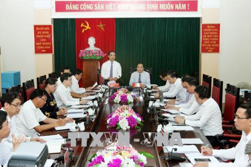 越南祖国阵线中央委员会主席陈青敏赴宣光省调研 ảnh 1 越南祖国阵线中央委员会主席陈青敏赴宣光省调研 ảnh 1