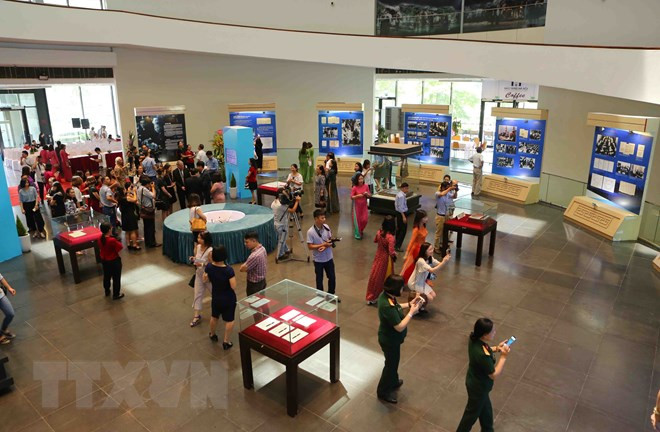 “巴黎会议—走向和平之路”展览会展出了许多已解密的档案资料 ảnh 2 “巴黎会议—走向和平之路”展览会展出了许多已解密的档案资料 ảnh 2