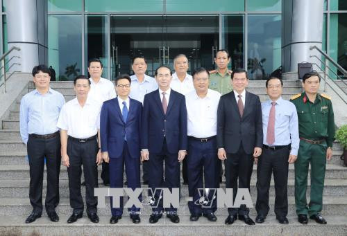 国家主席陈大光:巴地头顿省应更好地把沿海省份的潜力和优势充分发挥出来 ảnh 1 国家主席陈大光:巴地头顿省应更好地把沿海省份的潜力和优势充分发挥出来 ảnh 1