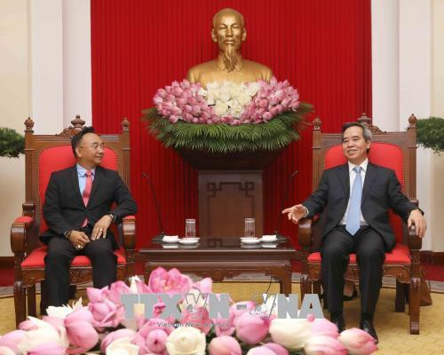 中央经济部部长阮文平会见DELL EMC集团干部代表团 ảnh 1