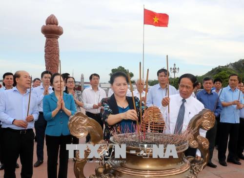 越南国会主席阮氏金银在海防市调研 ảnh 1 越南国会主席阮氏金银在海防市调研 ảnh 1