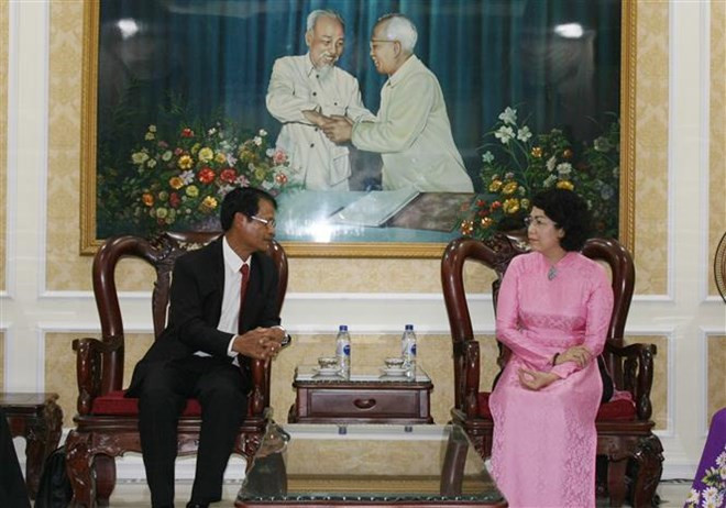 胡志明市与老挝占巴塞省加强阵线工作经验交流 ảnh 1 胡志明市与老挝占巴塞省加强阵线工作经验交流 ảnh 1