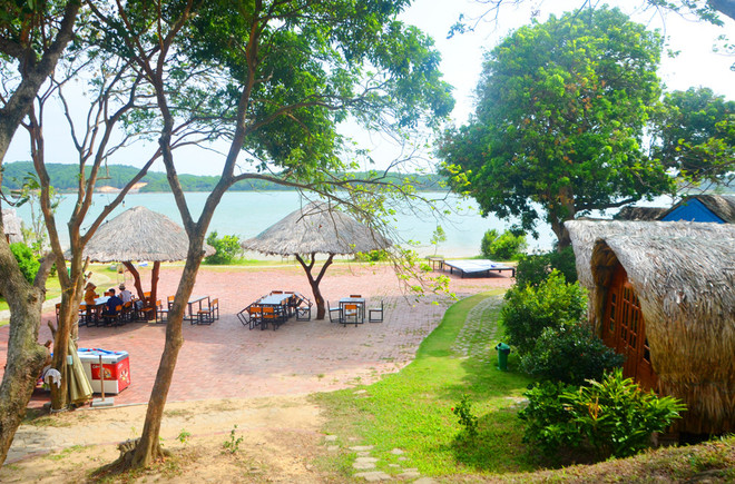 除了下龙湾外，你曾经去过广宁省以下哪个旅游景点？ ​ ảnh 1